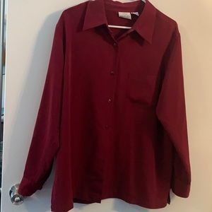 🟢 5/$20 Maroon Button Down Shirt